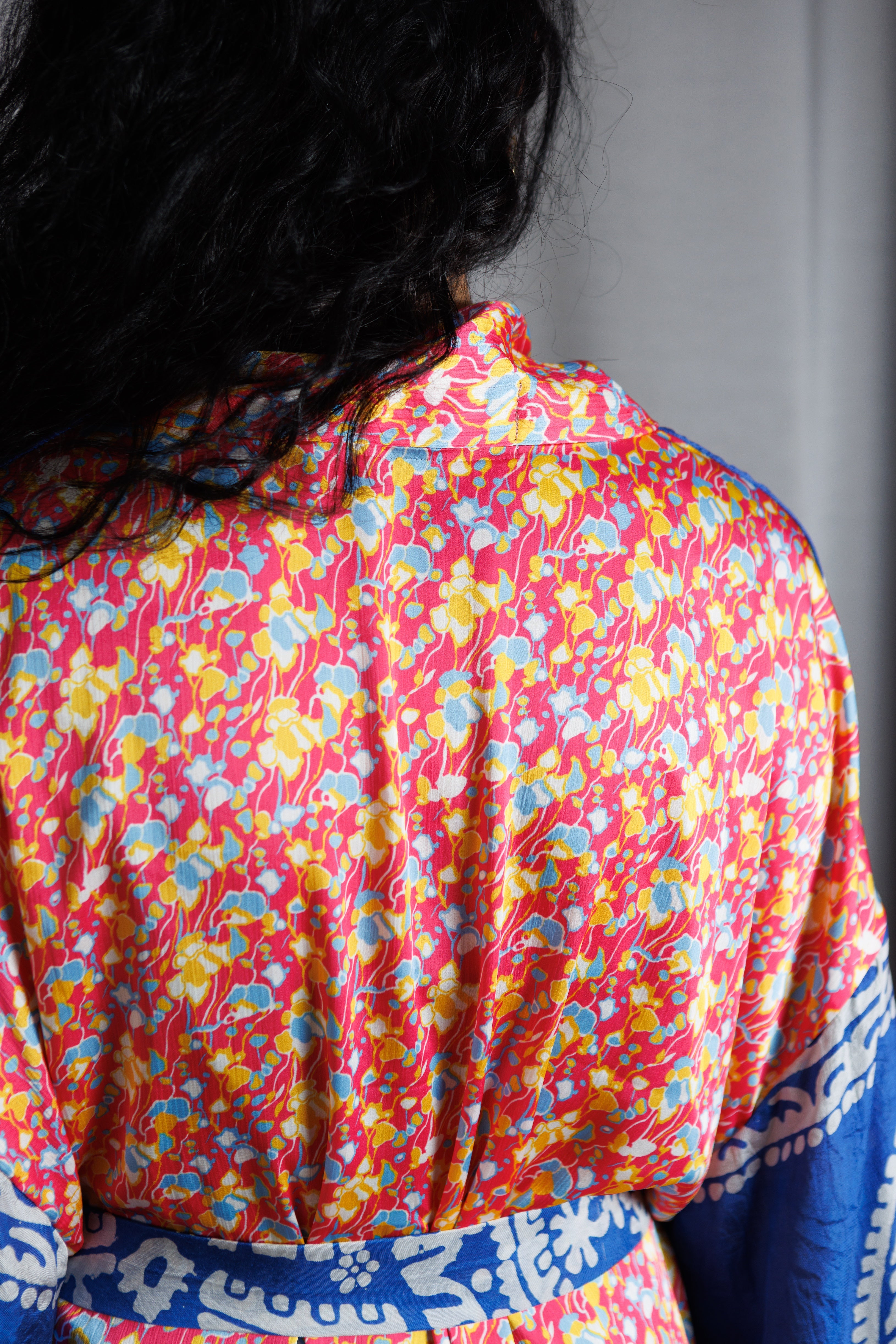 GEZMEK Kaftan • Blue & red