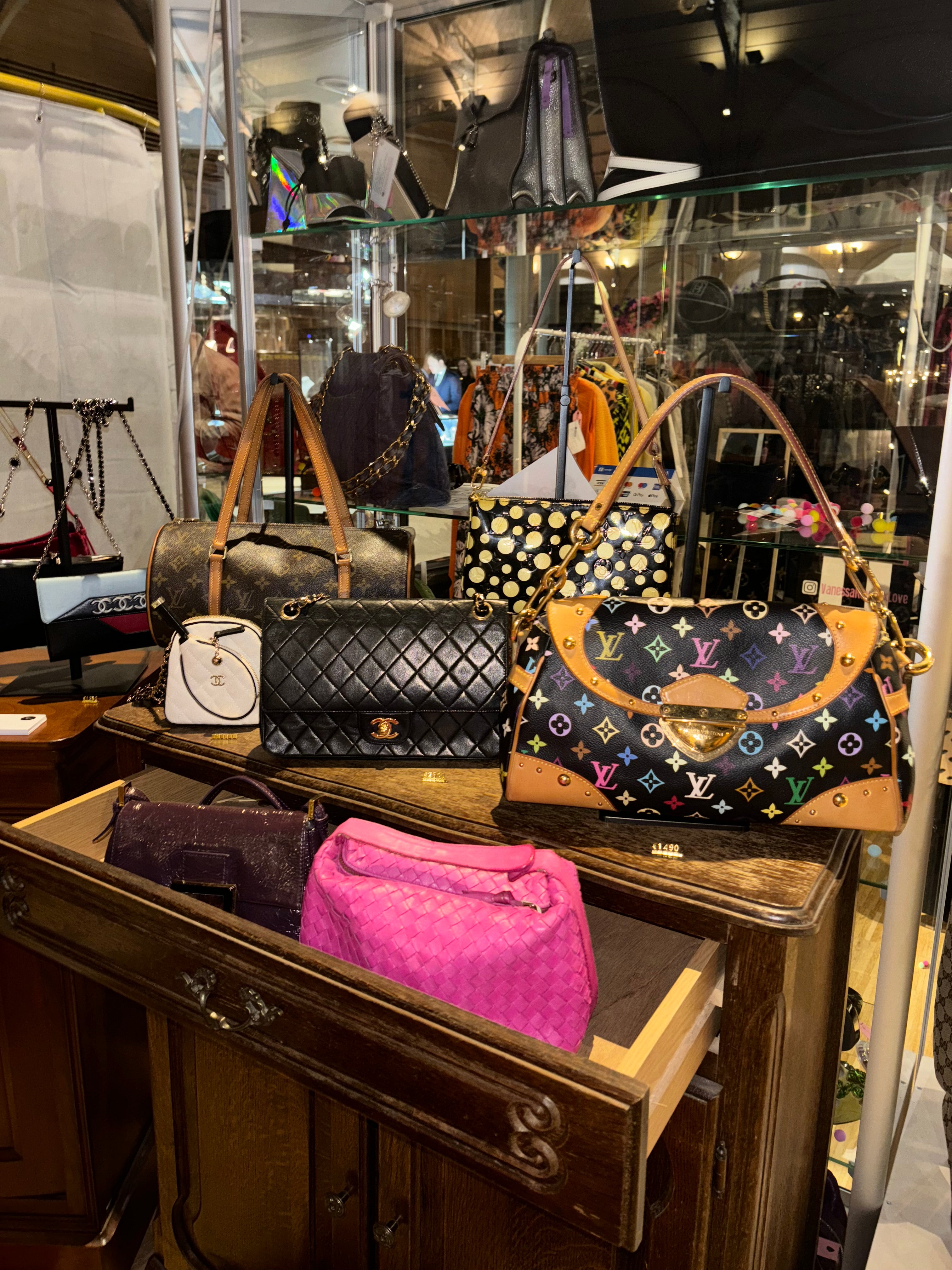 A robust selection of different items