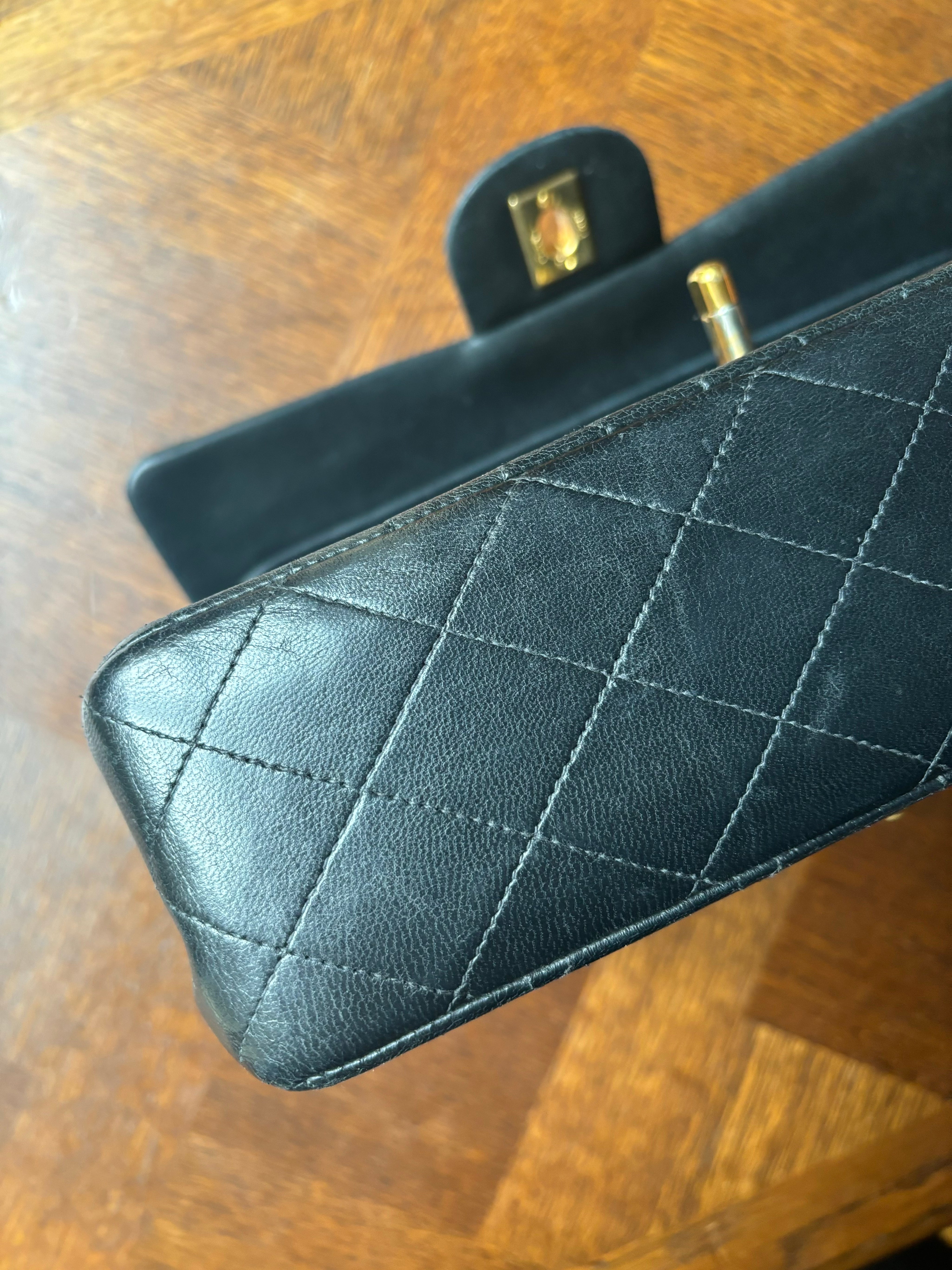 CHANEL • Timeless 25 double flap bag • Black