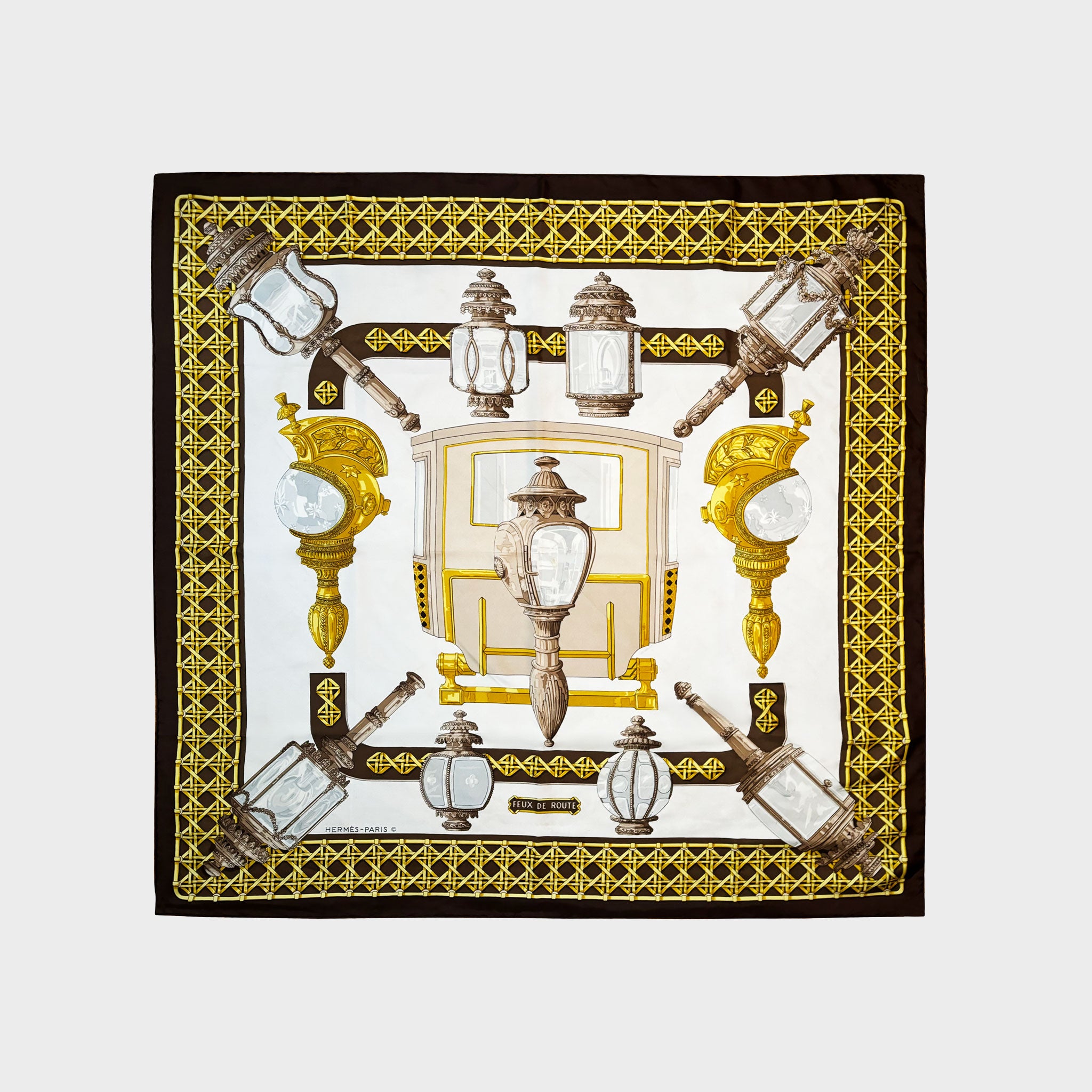 HERMÈS • Carré 90 • Feux de route