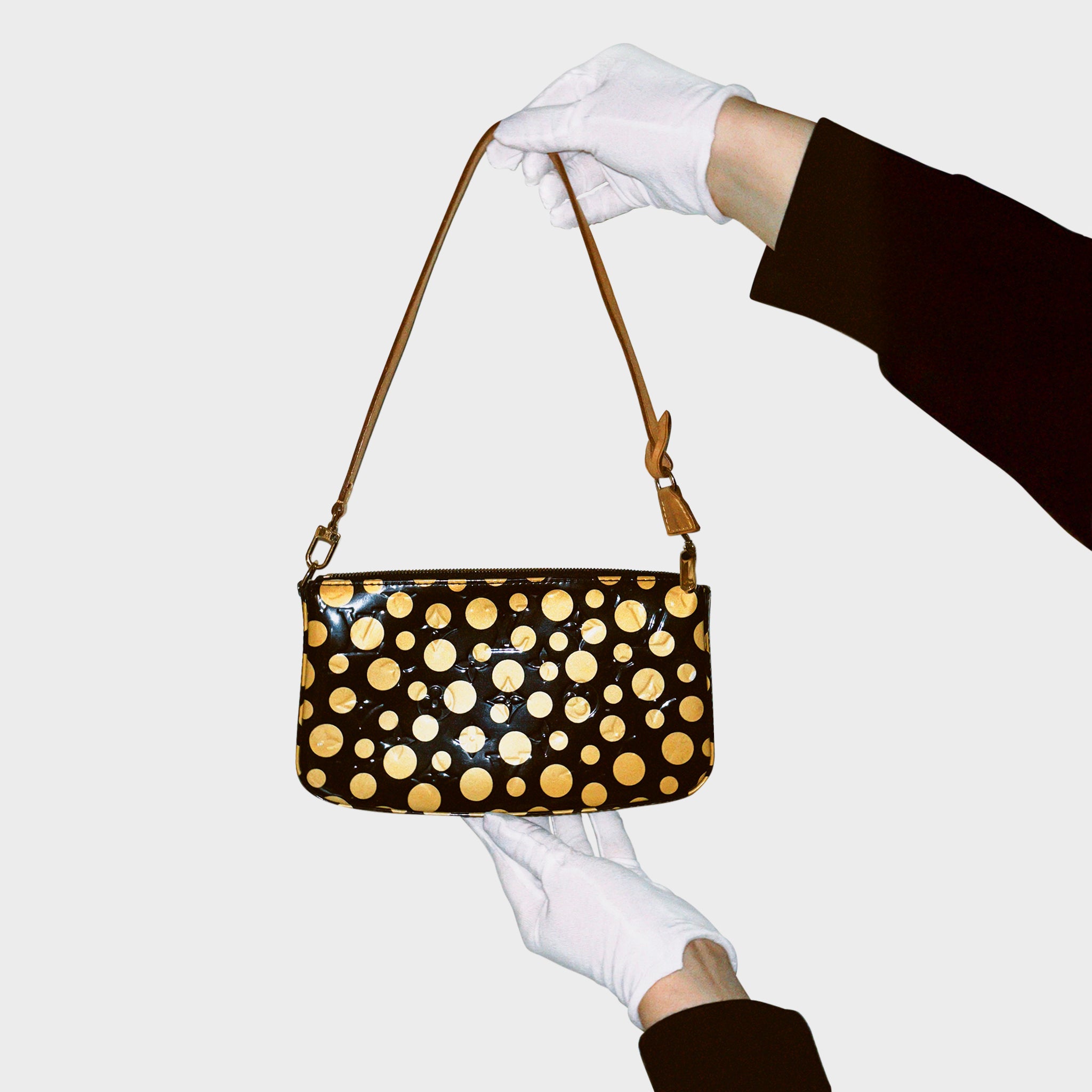 Louis Vuitton x Kusama • Pochette bag