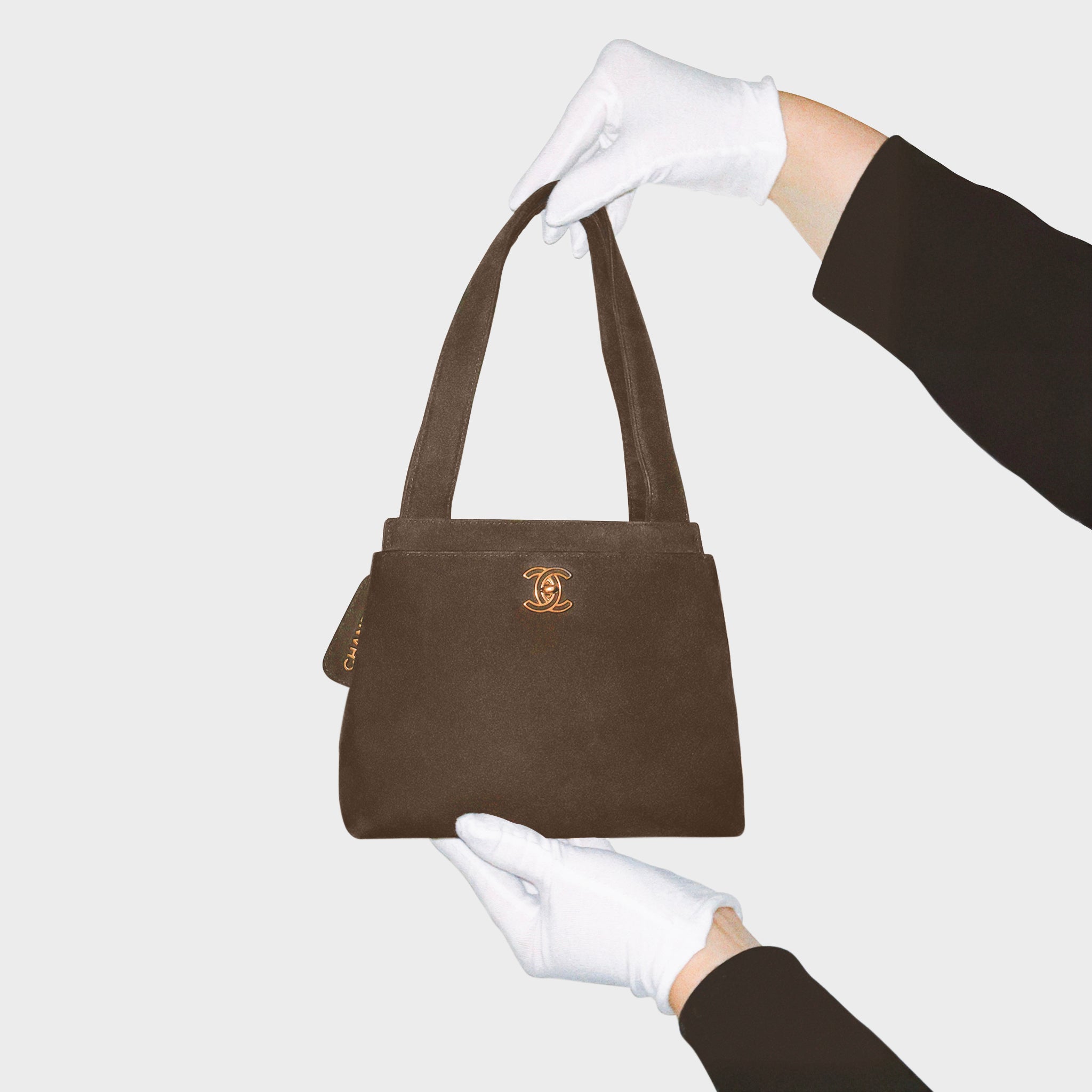 Chanel • Suede shoulder bag • Brown